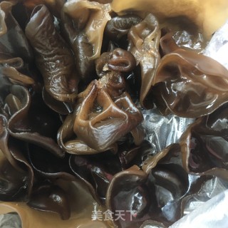 泡椒木耳炒梭子蟹的做法步骤：7