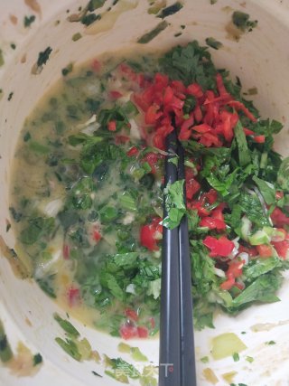 芹菜叶肉末煎蛋的做法步骤：3