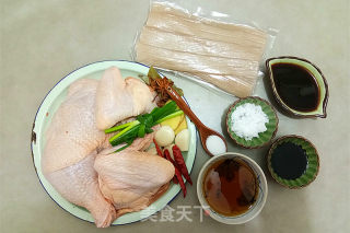 宽粉炖鸡块的做法步骤：1