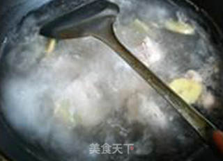 南瓜排骨汤的做法步骤：6