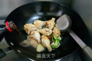 莲藕玉米炖鸡翅根的做法步骤：5
