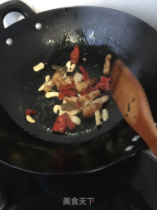 泡椒炒咸菜干的做法步骤：5