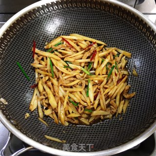 肉丝炒藕条的做法步骤：10