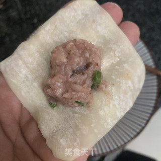 香菇肉馅锅贴的做法步骤：6
