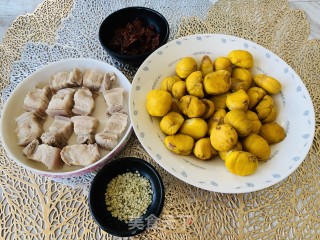 火麻仁板栗烧肉的做法步骤：1