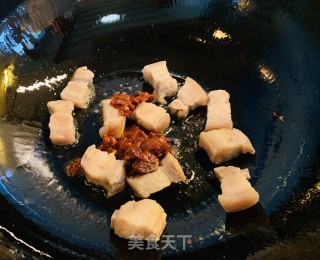 火麻仁板栗烧肉的做法步骤：3