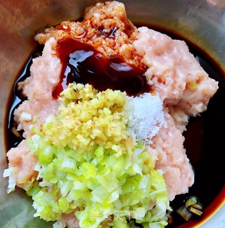 莲藕肉丸汤#汤羹#的做法步骤：3