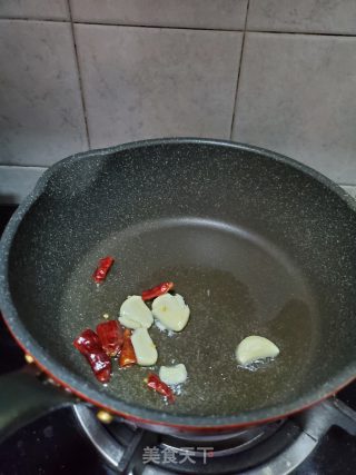 干辣椒炒青瓜的做法步骤：3