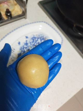 中秋月饼的做法步骤：8