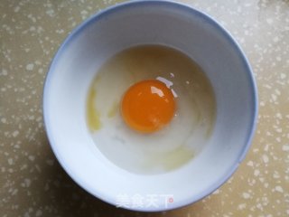 中式汉堡（鸭蛋牛肉秋葵馒头）的做法步骤：2