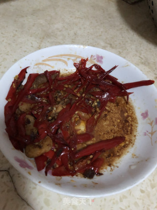 酸辣魔芋花卷的做法步骤：3