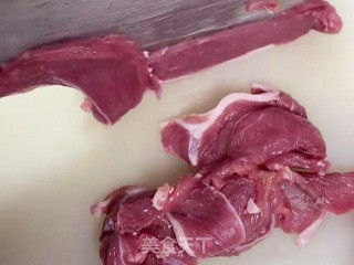 羊肉汆面的做法步骤：1
