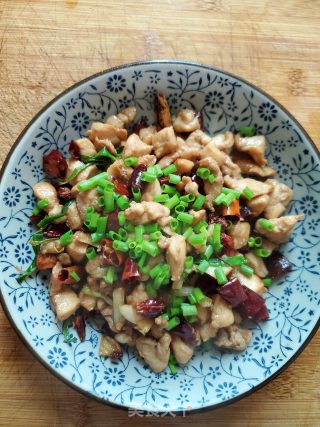 辣炒鸡胸肉丁的做法步骤：6