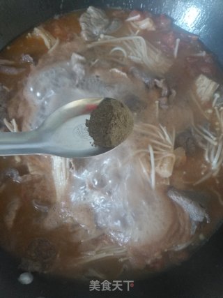 酸汤肥牛的做法步骤：7