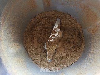 香葱椒盐牛角卷的做法步骤：10
