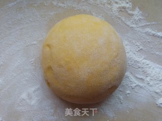 香葱椒盐牛角卷的做法步骤：15