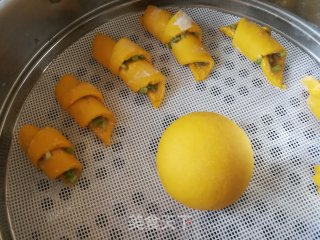 香葱椒盐牛角卷的做法步骤：24