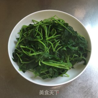 拌红薯叶的做法步骤：4