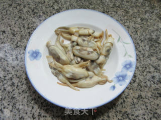 蛏子青萝卜丝羹的做法步骤：2