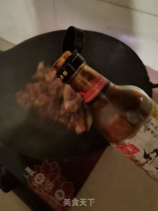 板栗烧鸡的做法步骤：4