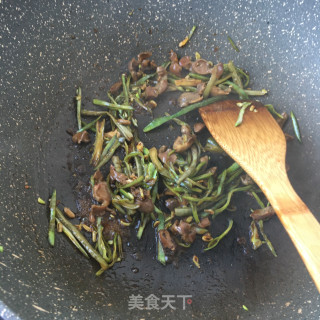 酸辣鸽杂面的做法步骤：13