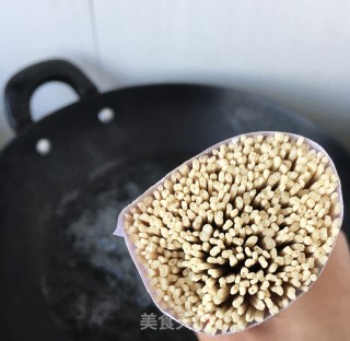 酸辣鸽杂面的做法步骤：21