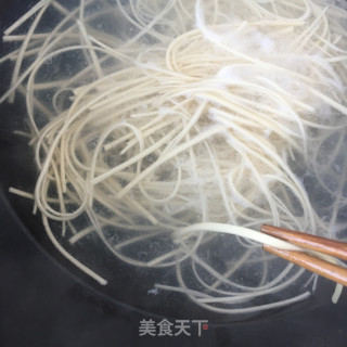 酸辣鸽杂面的做法步骤：22