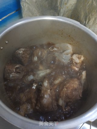 五香卤兔头的做法步骤：6