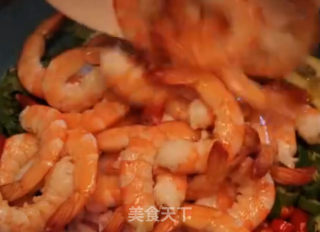 柠檬酸辣虾的做法步骤：3