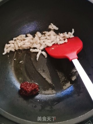 酸菜肉丝汤粉的做法步骤：6