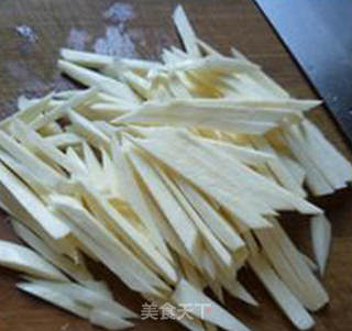 野山笋炒茭白的做法步骤：4