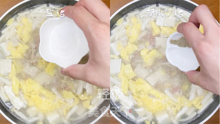 蟹味菇豆腐汤丨健康营养身体壮！！的做法步骤：5