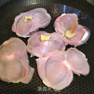 卤鸭胗的做法步骤：2