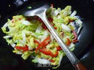 红椒炒娃娃菜的做法步骤：5