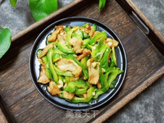 花肉炒苦瓜的做法步骤：11