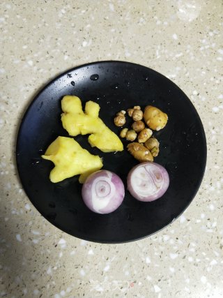 沙姜焗鸡的做法步骤：2