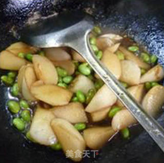 毛豆子烧萝卜的做法步骤：8