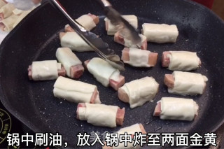 酥皮火腿猪肉卷的做法步骤：6