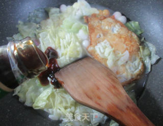 煎鸡蛋包心菜花色年糕的做法步骤：5