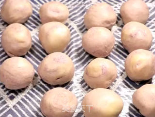 酥皮月饼的做法步骤：7
