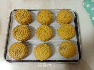 红豆馅月饼的做法步骤：5