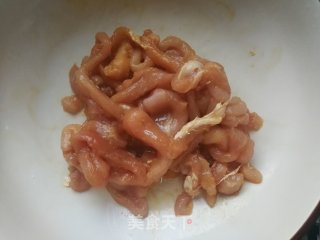 韭黄炒肉丝的做法步骤：3