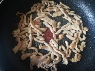 韭黄炒肉丝的做法步骤：5