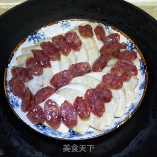 腊肠蒸香芋的做法步骤：9