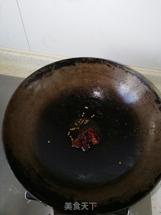 炝爆圆白菜的做法步骤：3