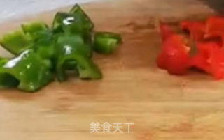 酸甜咕噜肉的做法步骤：2