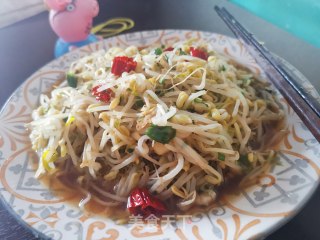 凉拌豆芽，酸辣爽口，脆脆的超下饭????的做法步骤：12