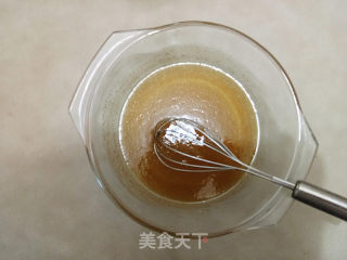 广式莲蓉月饼的做法步骤：3