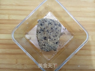 广式莲蓉月饼的做法步骤：7