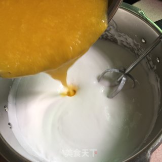 芒果慕斯蛋糕的做法步骤：11